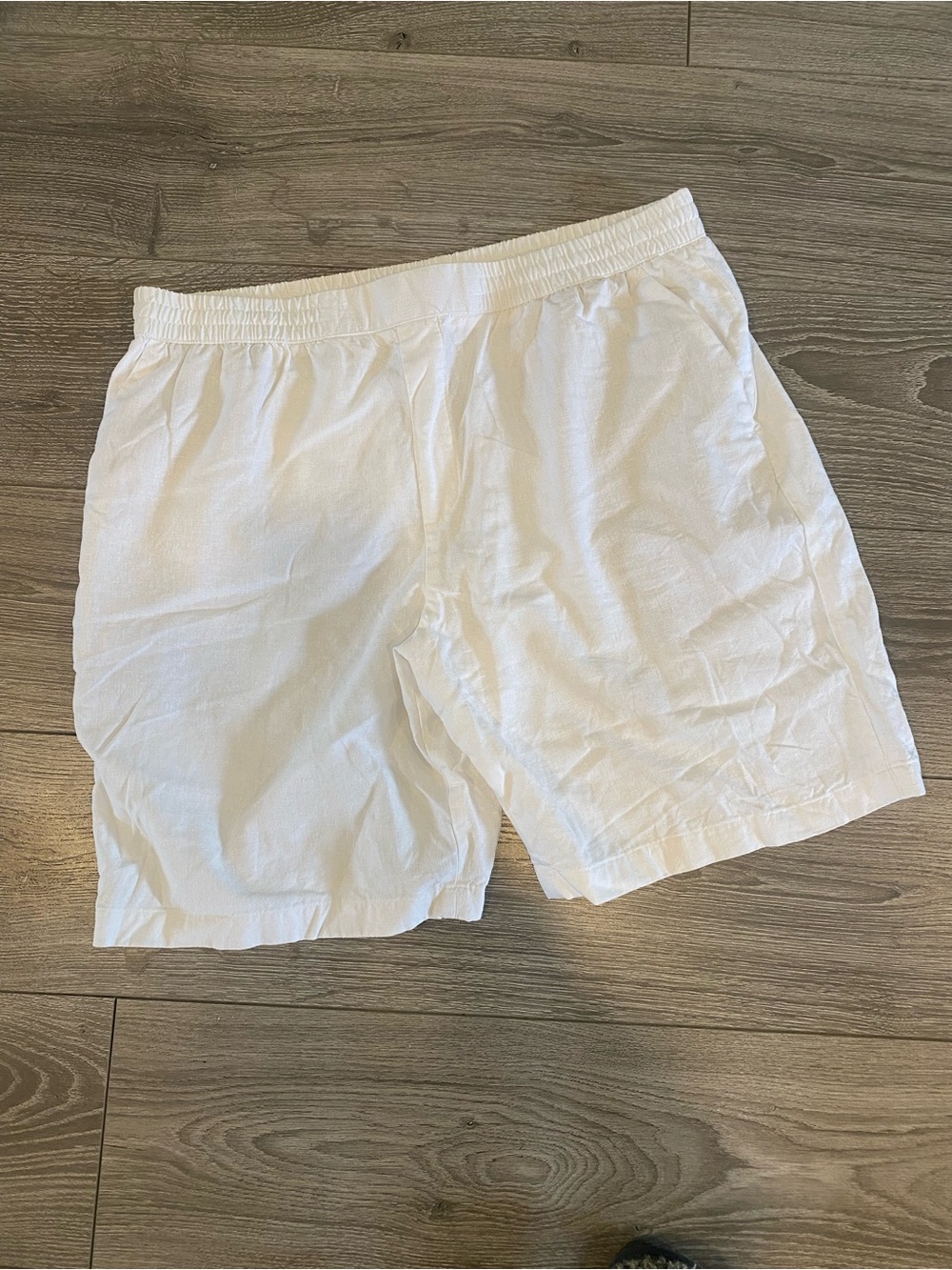 Zara Men’s Linen Shorts